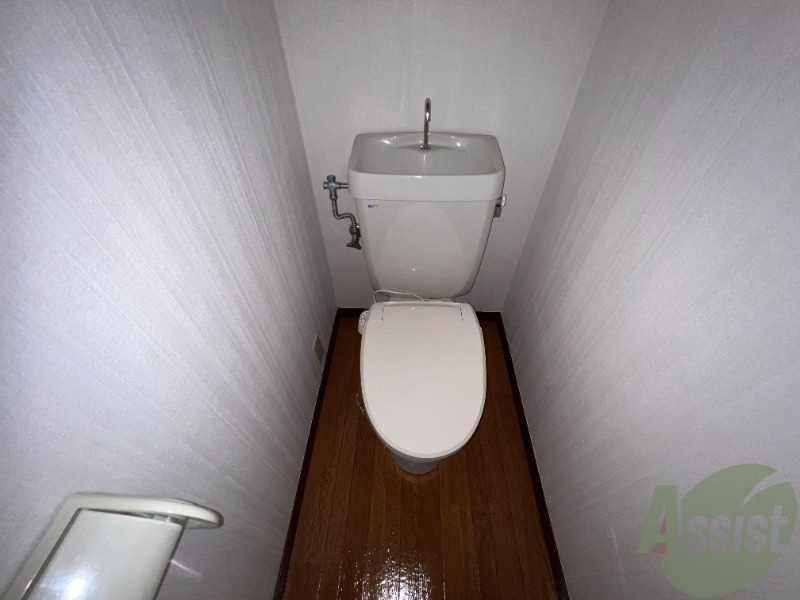 トイレ　トイレは使いやすい一般的なトイレになっています。