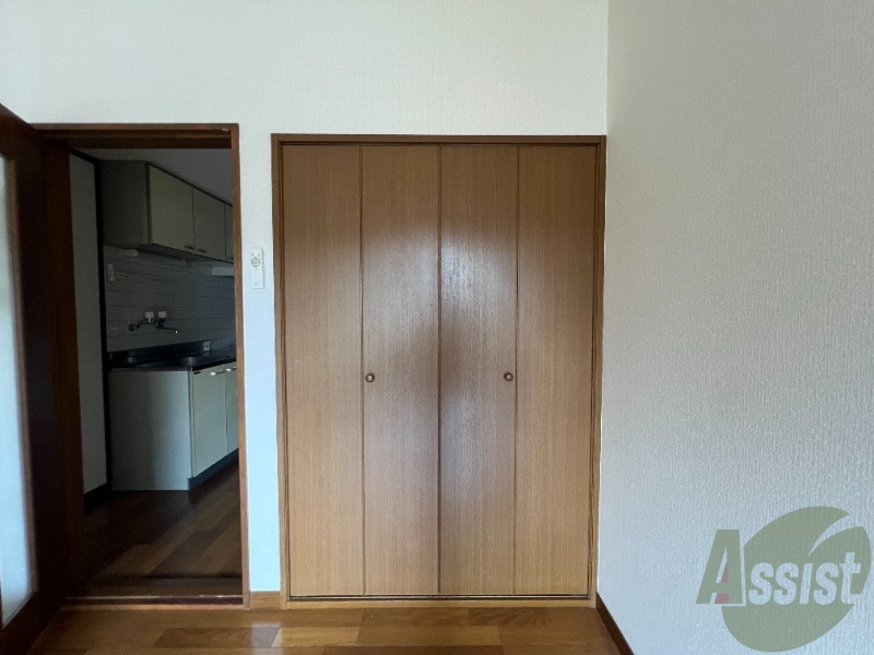 収納　収納は高さも十分！丈の長い物も収納可能です☆