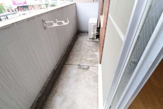 バルコニー　※別号室の写真です