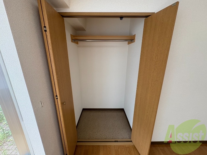 収納　クローゼットがありました。お洋服や荷物はここへ