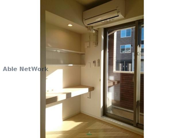 居室・リビング　デスクスペース