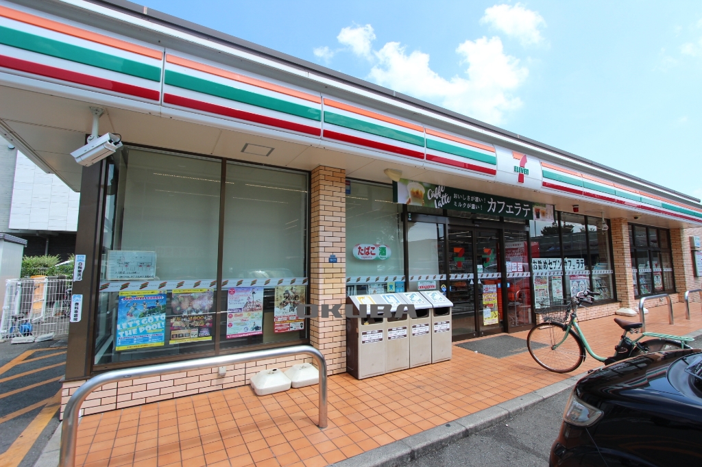 コンビニ　セブンイレブン 熊本本荘5丁目店（コンビニ）まで379m