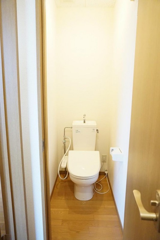 トイレ　トイレ