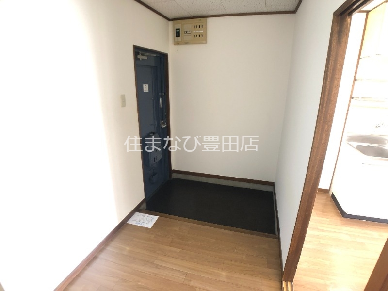 玄関　別室同型写真／反転