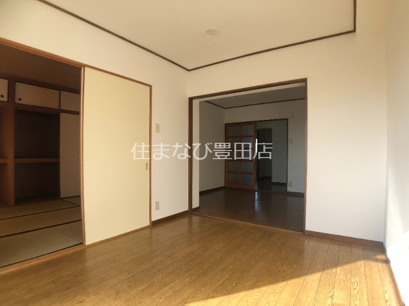 その他部屋・スペース　別室同型写真／反転