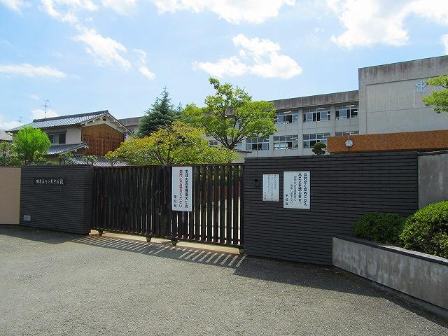 中学校　田原本町立北中学校（中学校）まで601m