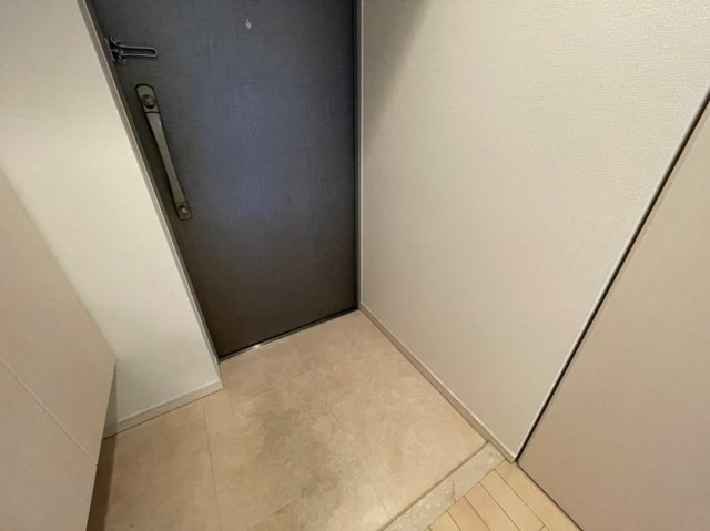 玄関　詳細は、RISUMO江坂本店→06-6155-7137まで♪