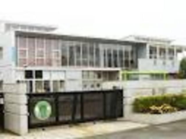 幼稚園・保育園　中央保育園（幼稚園・保育園）まで925m