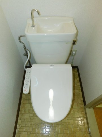 トイレ　※同型タイプ