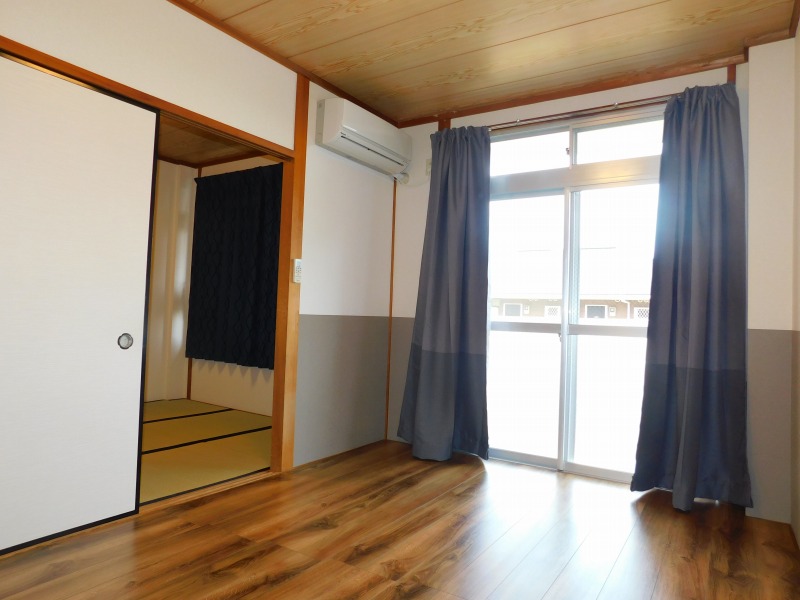 居室・リビング　※同型タイプ