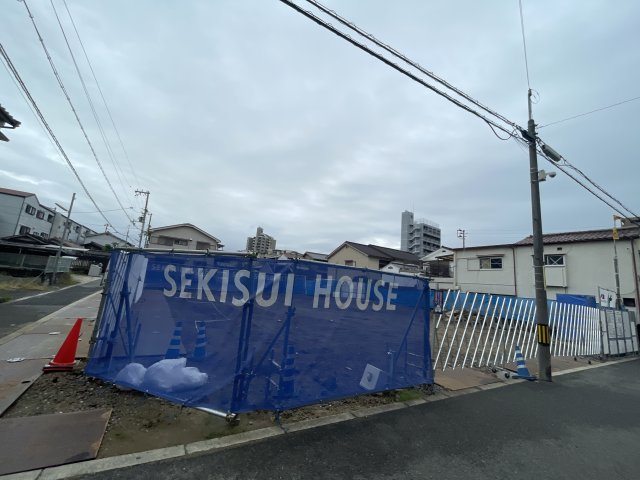 建物外観　建設中