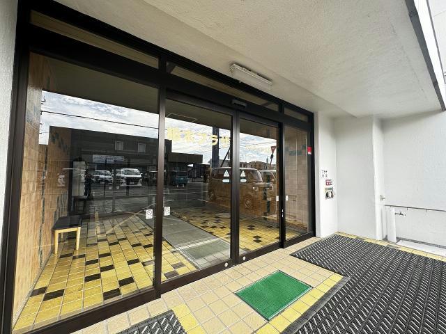 エントランス　エントランス部分