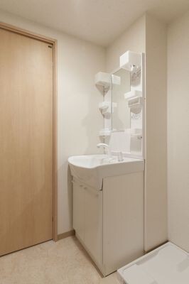 洗面設備　広い洗面スペース