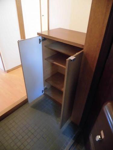 玄関　シューズボックス付きで玄関スッキリ♪