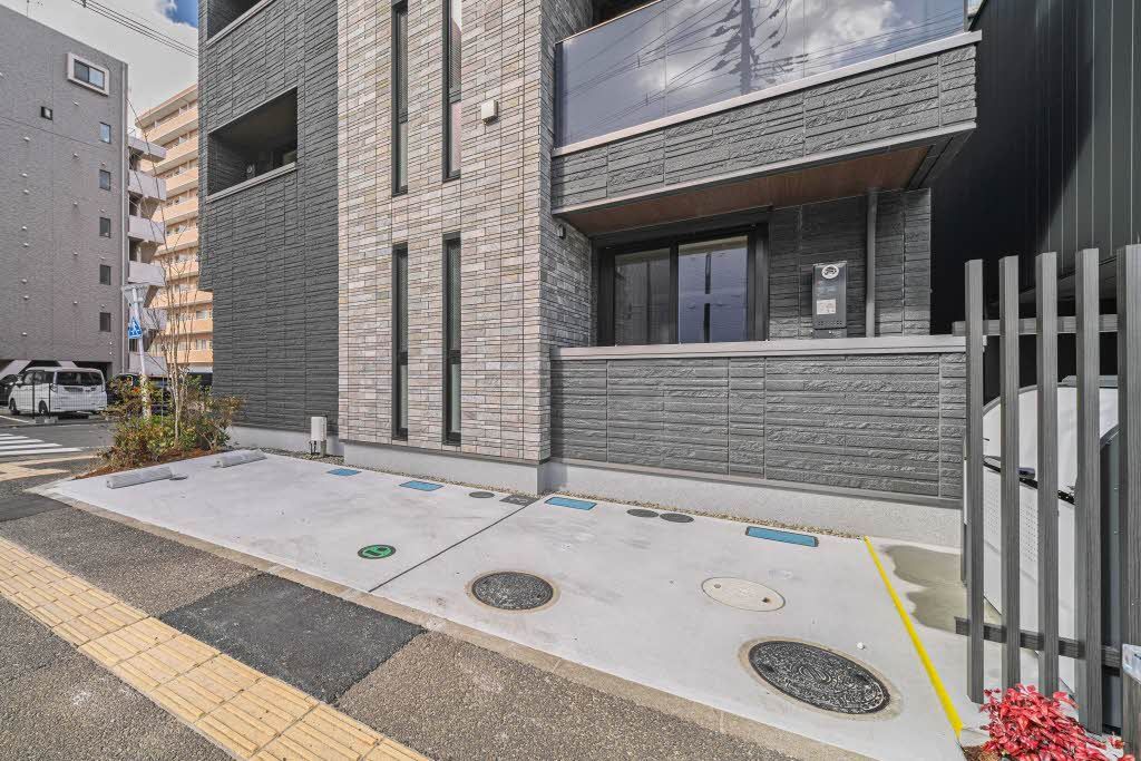 駐車場　駐車場