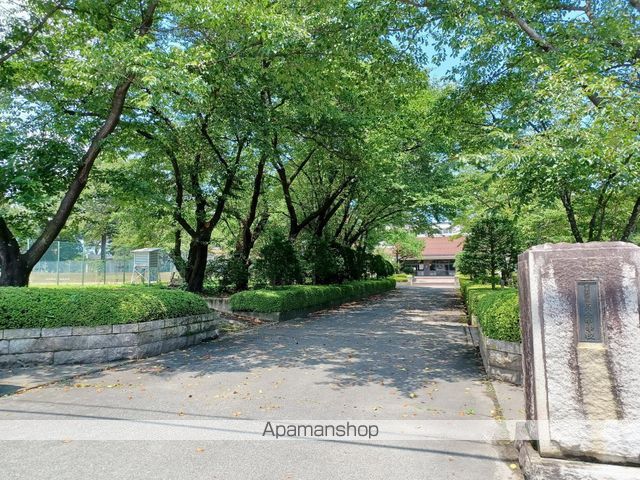 中学校　堀金中学校（中学校）まで729m