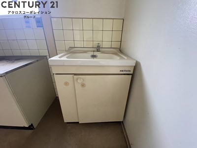 洗面設備　独立洗面台です。