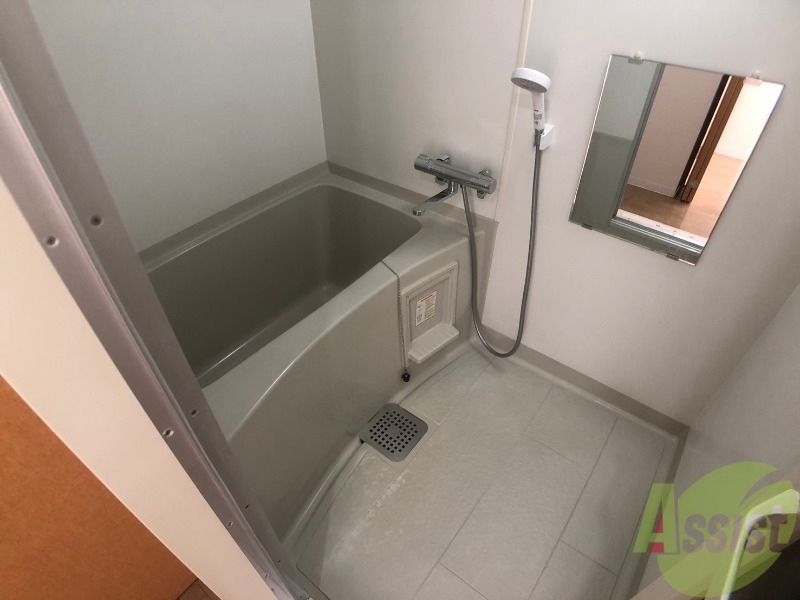 バス・シャワールーム　お風呂です。ゆっくりお風呂につかるのも体に良いですね～