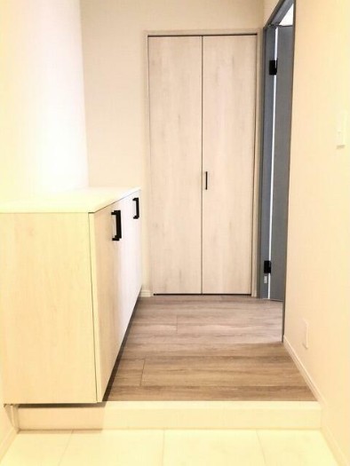 玄関　他部屋参考写真