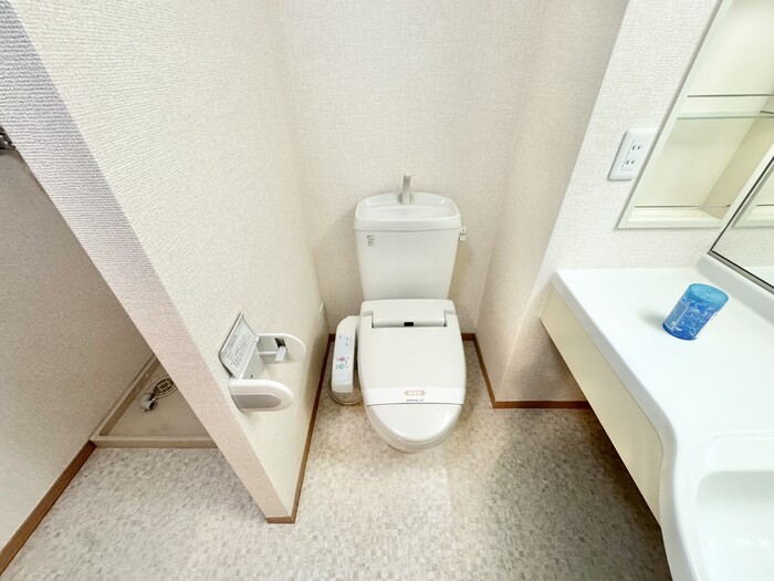 トイレ　トイレ