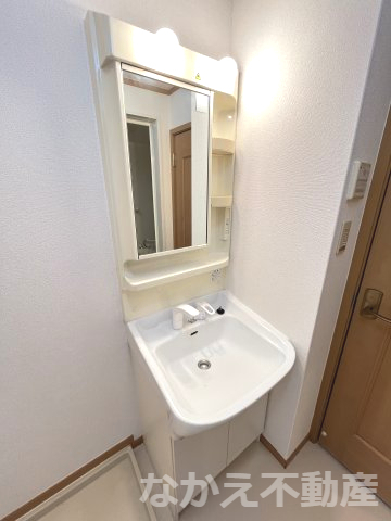 洗面設備　広い洗面スペース