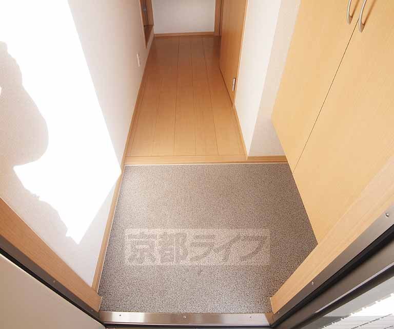 玄関　２０２号室写真