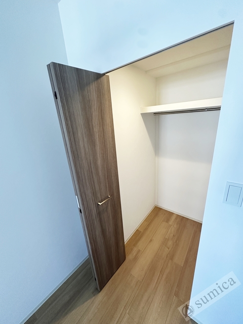 収納　ウォークインクローゼットにたっぷり収納♪♪