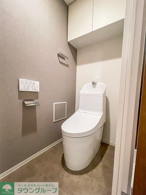 トイレ　※写真は同タイプ住戸です。