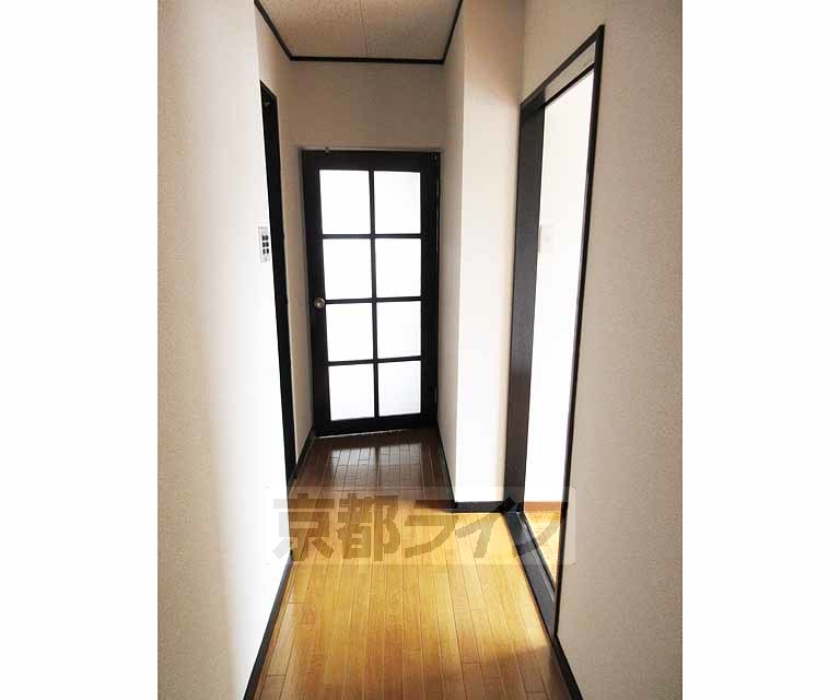 その他部屋・スペース　まっすぐな廊下・