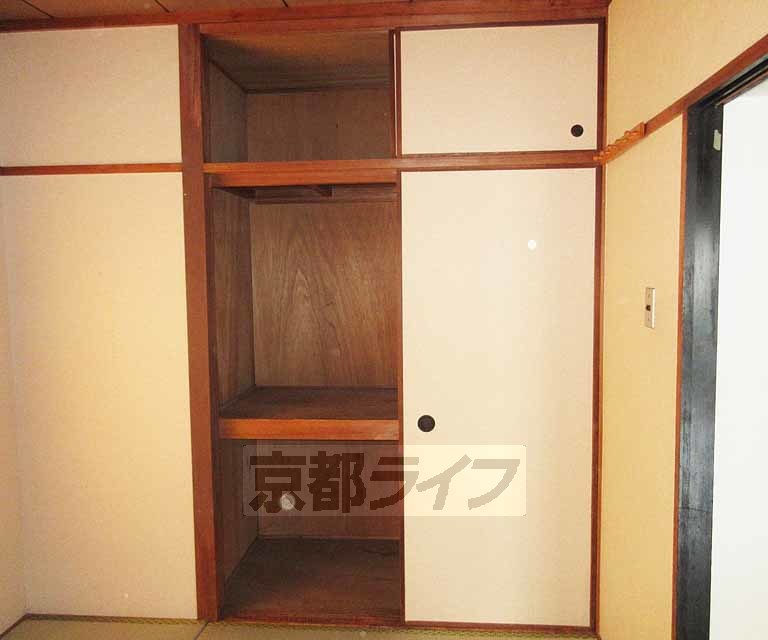 収納　大きな押入れ・