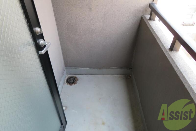 バルコニー　風通しも良いので洗濯物が良く乾くはずです。