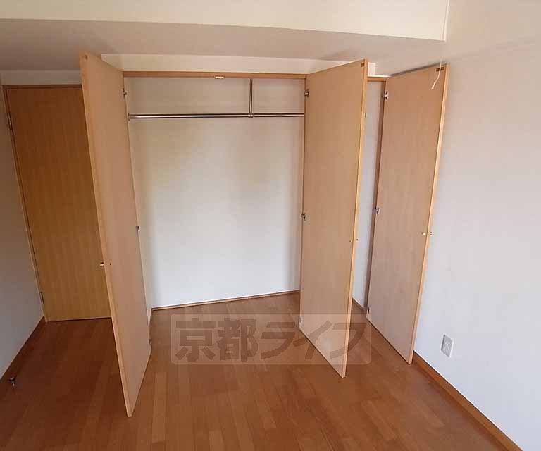 収納　収納力あるクローゼット。