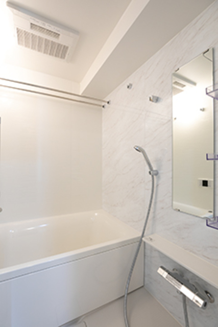 バス・シャワールーム　※写真は同タイプ住戸です。