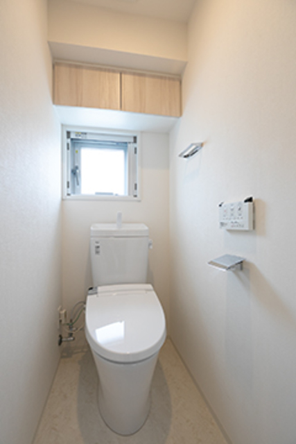 トイレ　※写真は同タイプ住戸です。