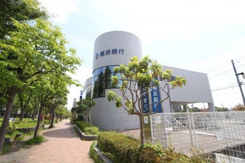 銀行　横浜銀行湘南ライフタウン支店（銀行）まで855m