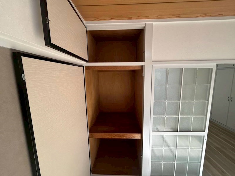 その他設備　洋室の収納スペースです。