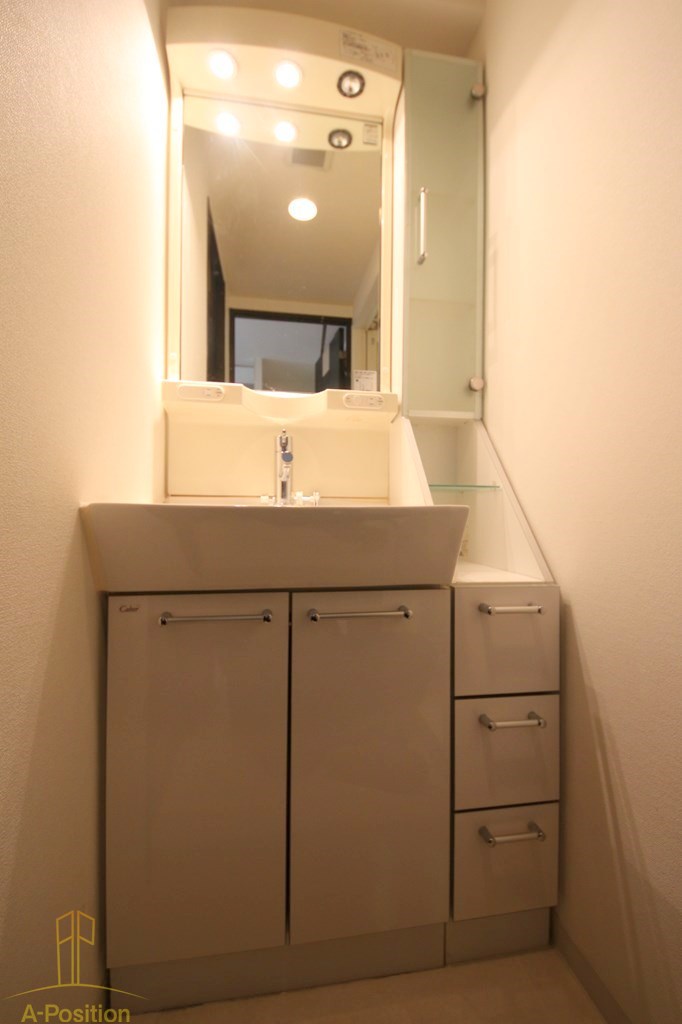 洗面設備　エステムコート心斎橋EASTIIラヴァンツァ