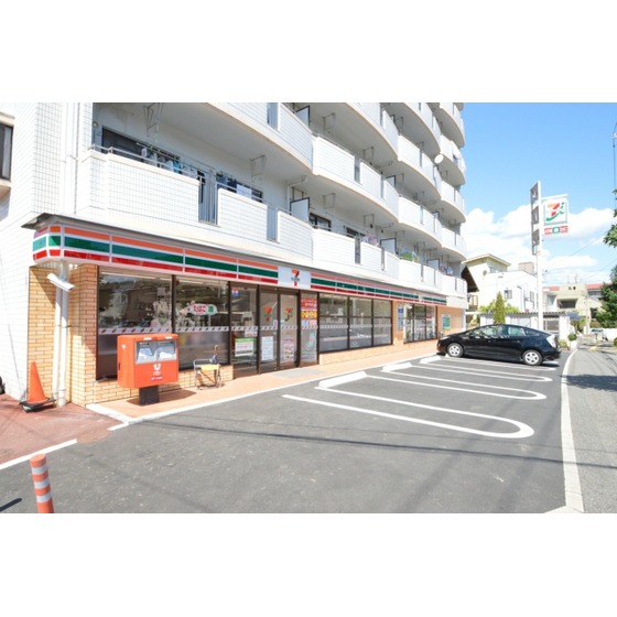 コンビニ　セブンイレブン落合２丁目店（コンビニ）まで338m