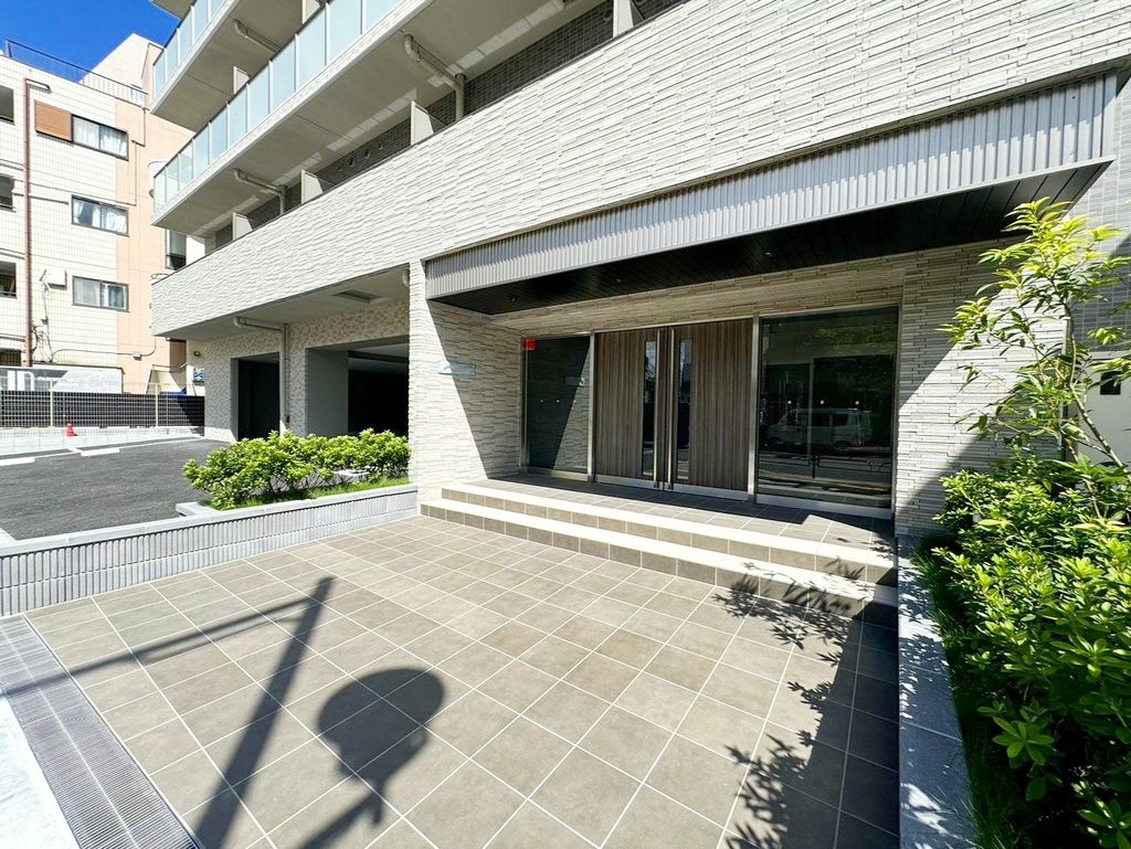 エントランス　エントランス