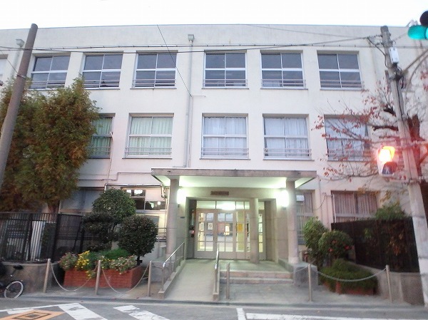 小学校　大阪市立城北小学校（小学校）まで625m