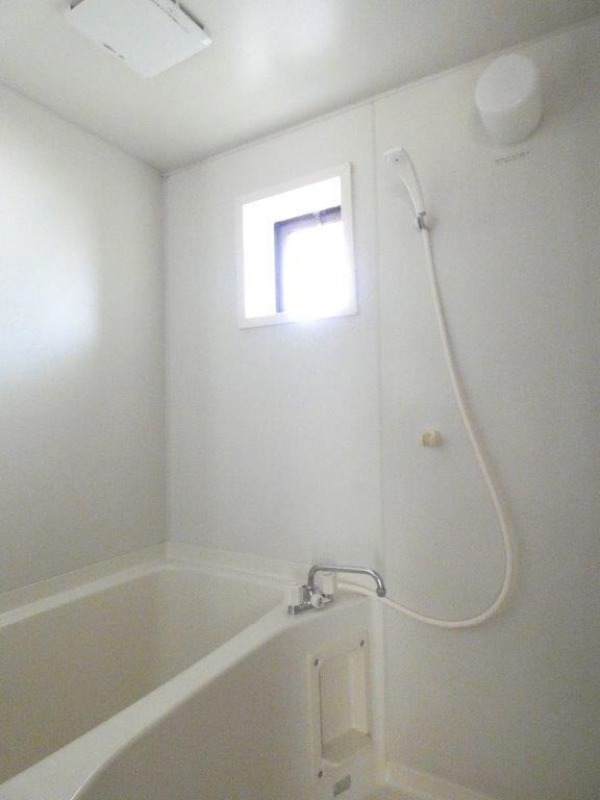 バス・シャワールーム　図面と現状に相違がある場合には現状を優先