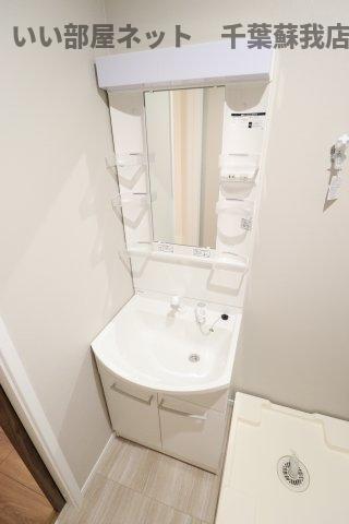 洗面設備　朝の準備に活躍する、洗髪洗面化粧台！