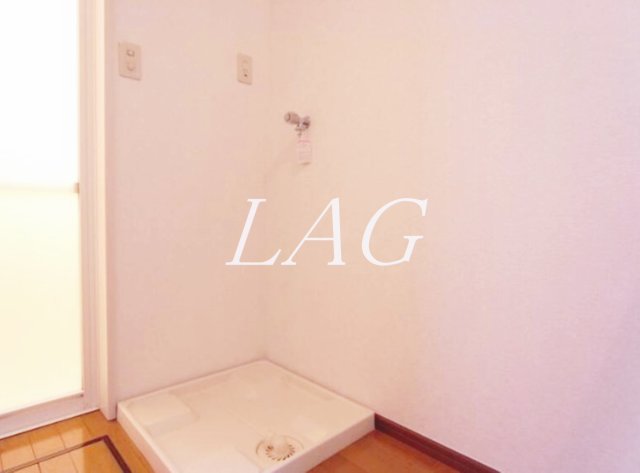 その他設備　室内洗濯機置場です。