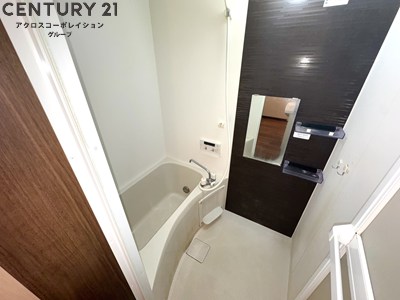 バス・シャワールーム　シンプルで機能的なお風呂です。