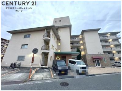 建物外観　敷地内駐車場・駐輪場あり◎