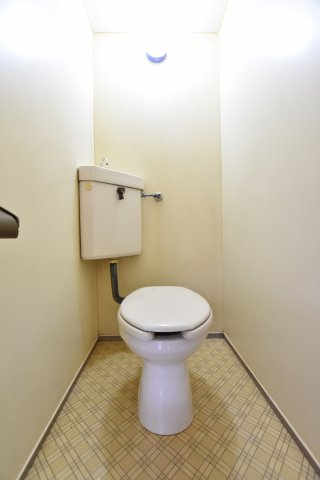 トイレ　別号室の画像です。ご参考下さい。