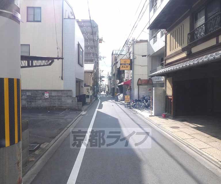 その他　全面道路です。