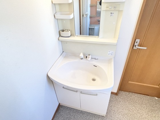 洗面設備　洗髪洗面化粧台