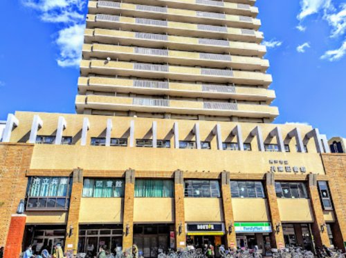 図書館　神戸市立兵庫図書館（図書館）まで256m