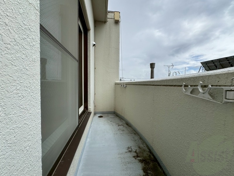 バルコニー　バルコニーが付いていますので一息ついてみてはいかがですか。